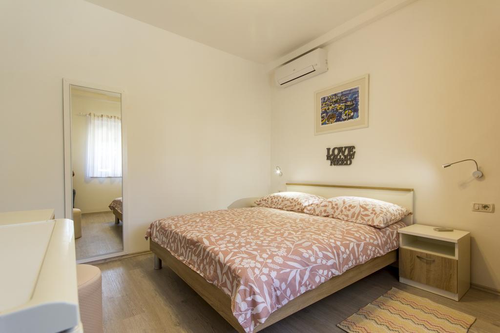 מדולין Rooms Vilena מראה חיצוני תמונה