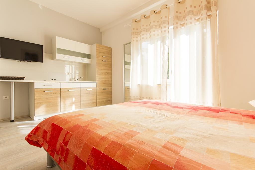 מדולין Rooms Vilena מראה חיצוני תמונה